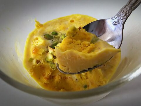 材料4つで秋スイーツꕥかぼちゃピスタチオアイス